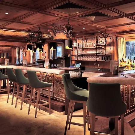 Szálloda Neue Post 4*