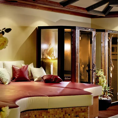 Neue Post Hotell 4*