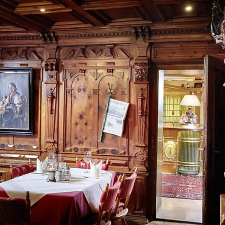 Hotell Neue Post 4*