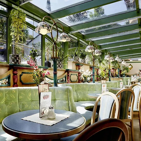 Neue Post Szálloda Mayrhofen