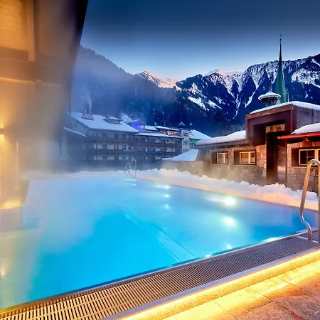 Neue Post Hotel 4*