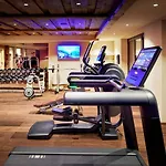 Hotel Neue Post 4*